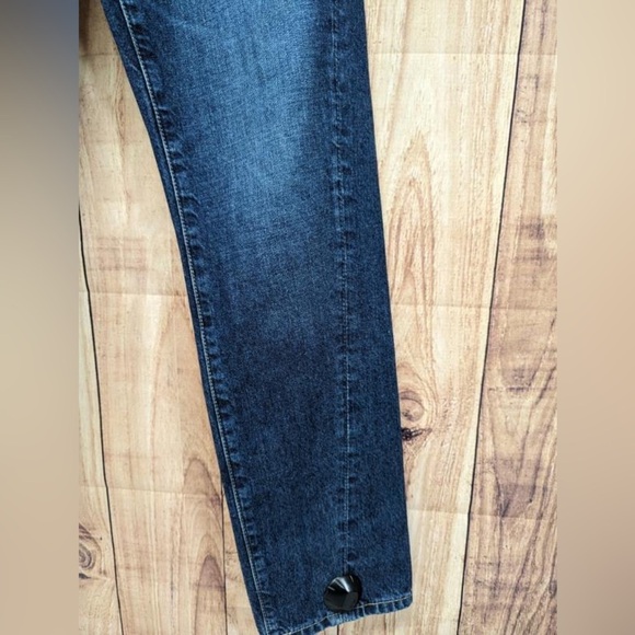 AG ADRIANO GOLDSCHMIED Phoebe Vintage High Waisted Tapered Leg Jeans Size AG26 - Picture 6 of 9